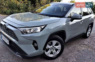 Внедорожник / Кроссовер Toyota RAV4 2020 в Белой Церкви