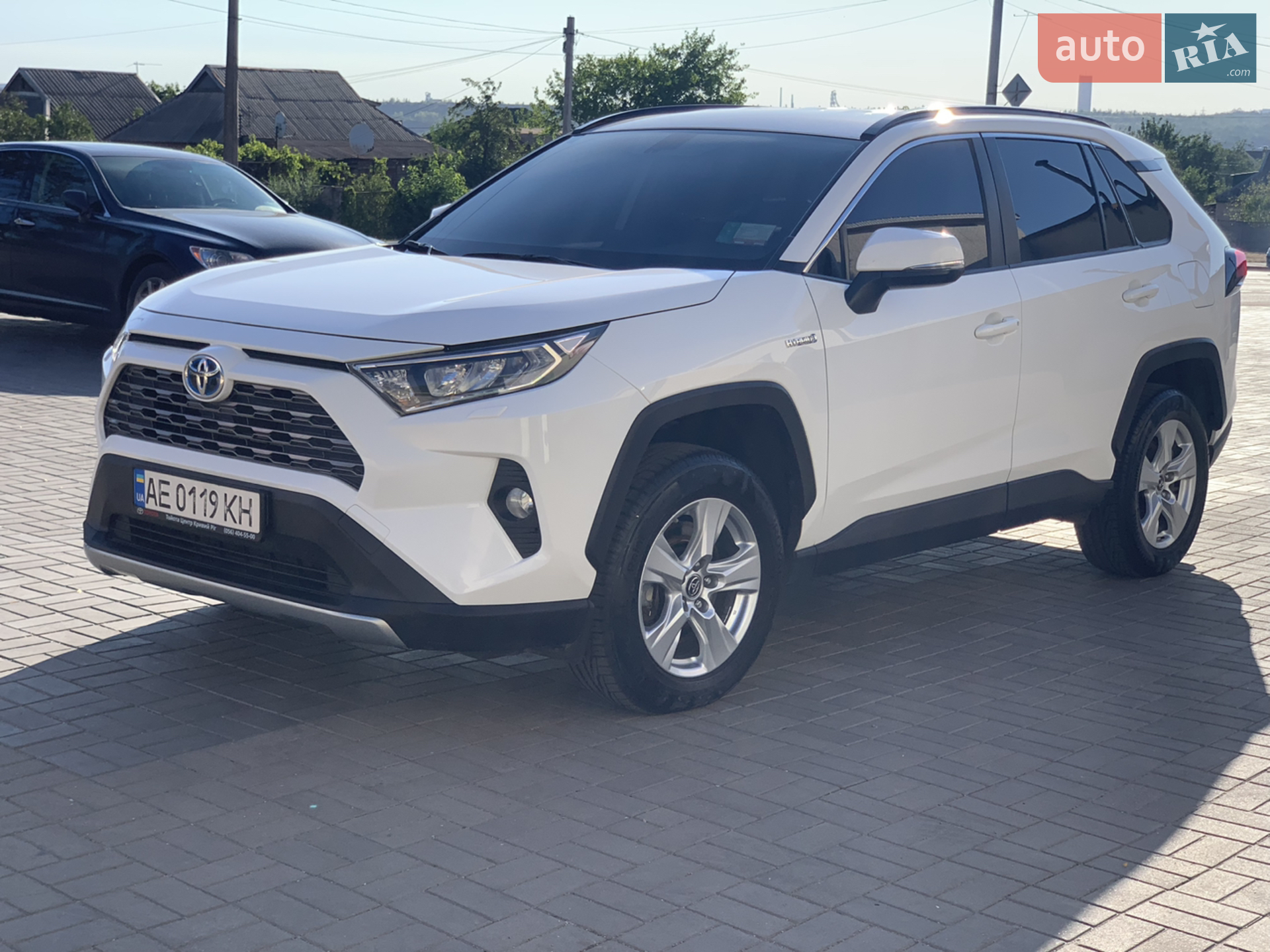 2019 Toyota RAV 4 - фото 1
