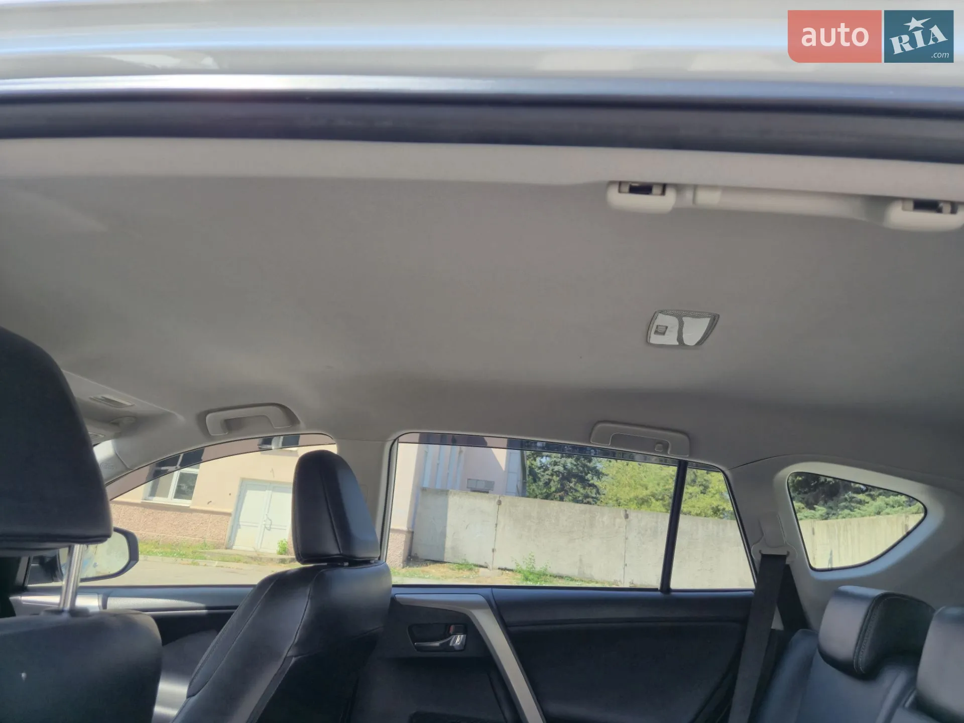 2013 Toyota RAV 4 - мініатюра 2