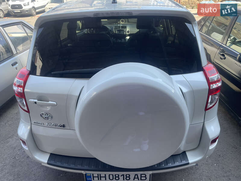 Внедорожник / Кроссовер Toyota RAV4 2012 в Одессе