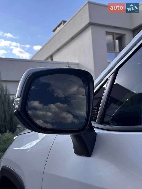 Внедорожник / Кроссовер Toyota RAV4 2023 в Днепре