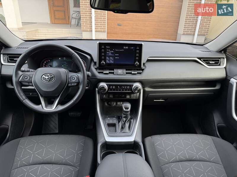 Позашляховик / Кросовер Toyota RAV4 2021 в Кропивницькому фото 28 Позашляховик / Кросовер Toyota RAV4 2021 в Кропивницькому