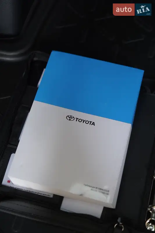 Позашляховик / Кросовер Toyota RAV4 2021 в Києві документ