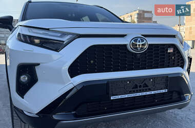 Позашляховик / Кросовер Toyota RAV4 2024 в Запоріжжі