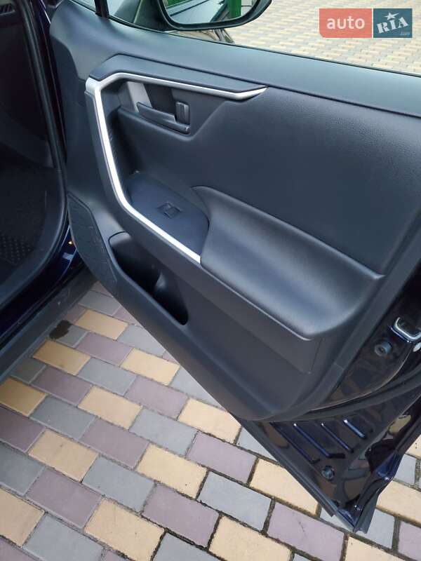 Позашляховик / Кросовер Toyota RAV4 2019 в Монастирищеві фото 3 Позашляховик / Кросовер Toyota RAV4 2019 в Монастирищеві