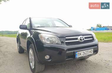 Позашляховик / Кросовер Toyota RAV4 2007 в Дубні