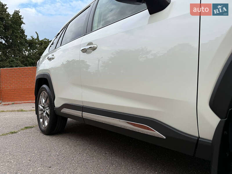 Позашляховик / Кросовер Toyota RAV4 2022 в Харкові