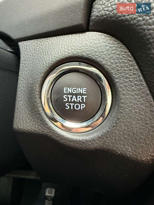 Позашляховик / Кросовер Toyota RAV4 2023 в Черкасах