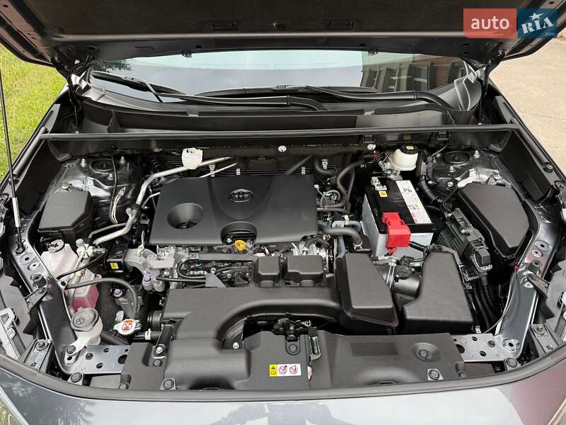 Позашляховик / Кросовер Toyota RAV4 2023 в Черкасах