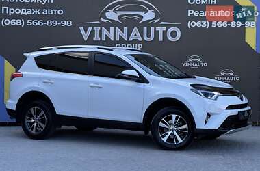 Внедорожник / Кроссовер Toyota RAV4 2017 в Виннице