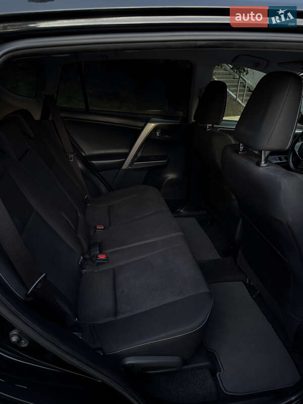 Внедорожник / Кроссовер Toyota RAV4 2017 в Львове фото 7 Внедорожник / Кроссовер Toyota RAV4 2017 в Львове