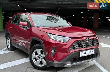 Внедорожник / Кроссовер Toyota RAV4 2019 в Киеве