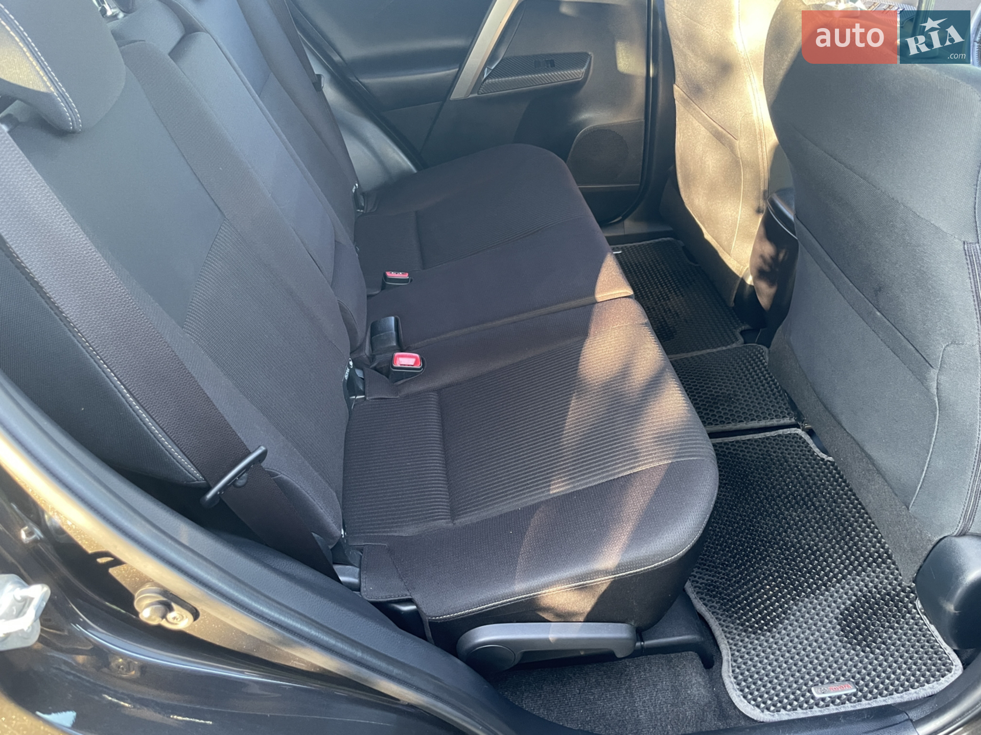 2015 Toyota RAV 4 - мініатюра 11