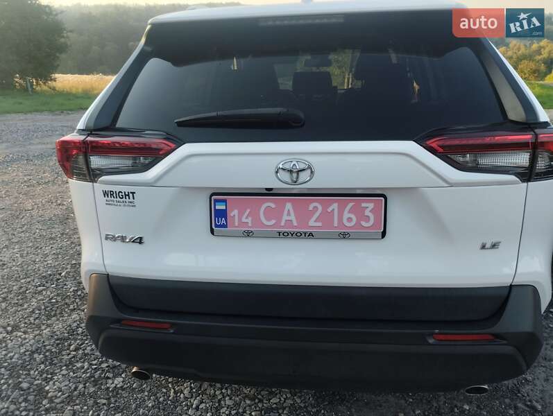 Внедорожник / Кроссовер Toyota RAV4 2021 в Ивано-Франковске фото 3 Внедорожник / Кроссовер Toyota RAV4 2021 в Ивано-Франковске