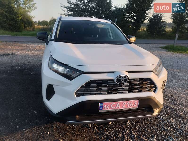 Внедорожник / Кроссовер Toyota RAV4 2021 в Ивано-Франковске фото 8 Внедорожник / Кроссовер Toyota RAV4 2021 в Ивано-Франковске
