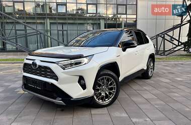 Позашляховик / Кросовер Toyota RAV4 2020 в Полтаві