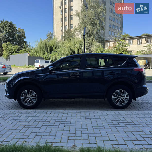 Внедорожник / Кроссовер Toyota RAV4 2017 в Житомире