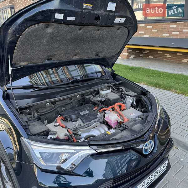Внедорожник / Кроссовер Toyota RAV4 2017 в Житомире