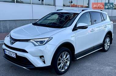 Внедорожник / Кроссовер Toyota RAV4 2017 в Белой Церкви