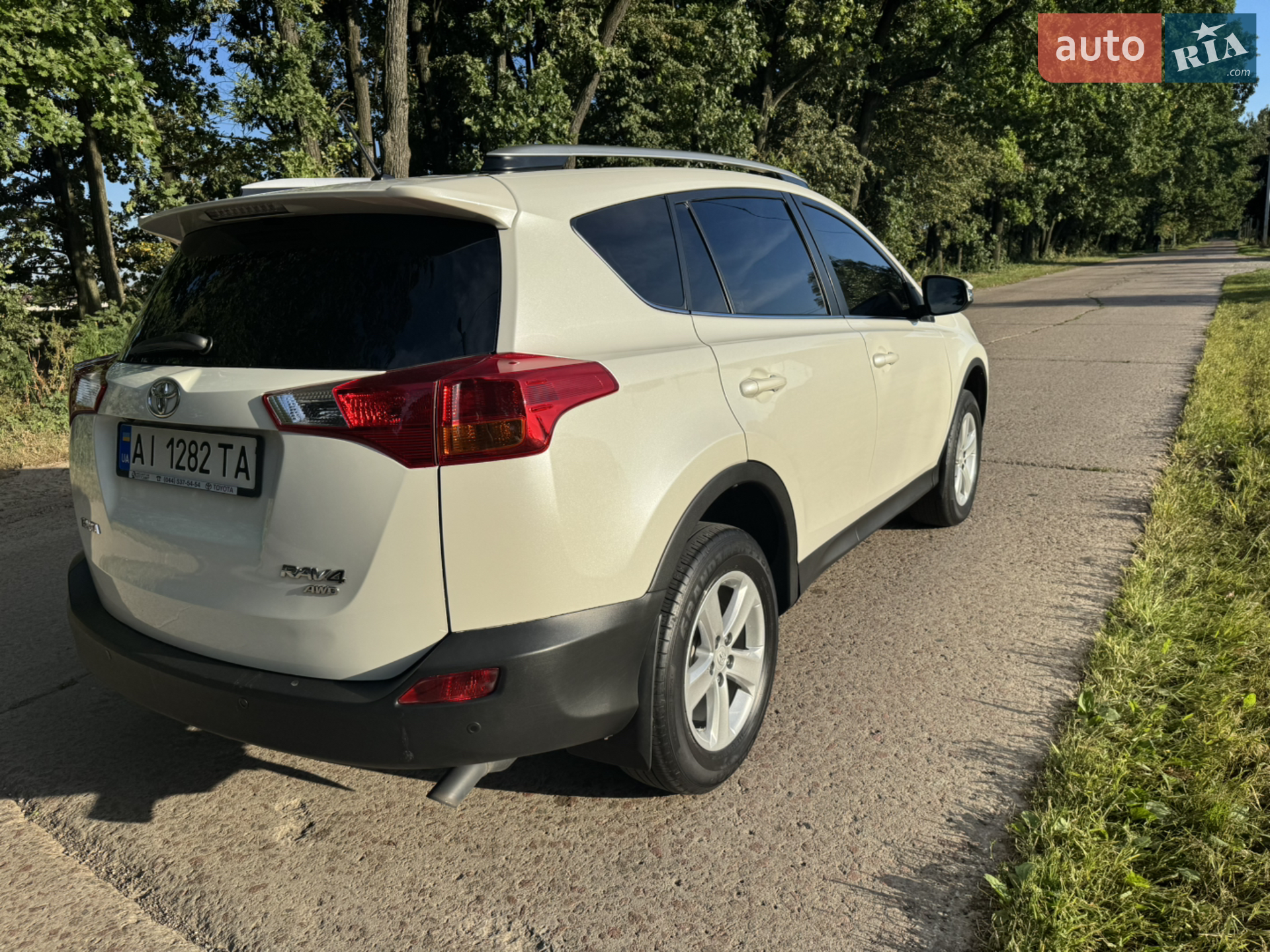 2014 Toyota RAV 4 - мініатюра 4