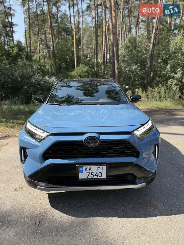 Позашляховик / Кросовер Toyota RAV4 2024 в Києві