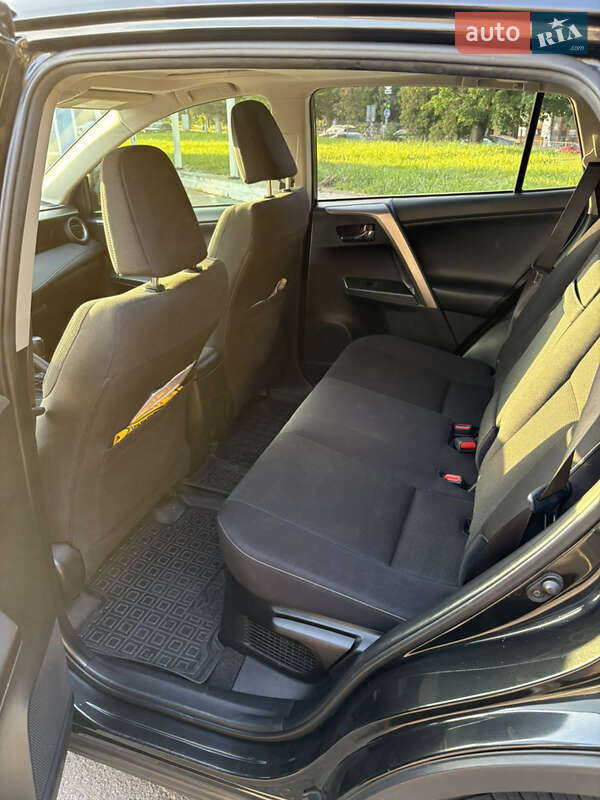 Внедорожник / Кроссовер Toyota RAV4 2016 в Львове фото 11 Внедорожник / Кроссовер Toyota RAV4 2016 в Львове