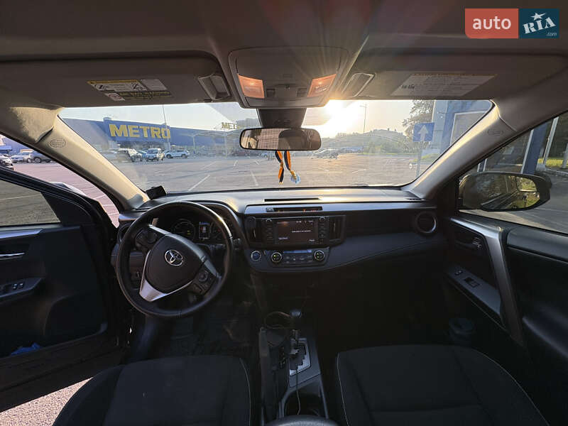 Внедорожник / Кроссовер Toyota RAV4 2016 в Львове фото 14 Внедорожник / Кроссовер Toyota RAV4 2016 в Львове