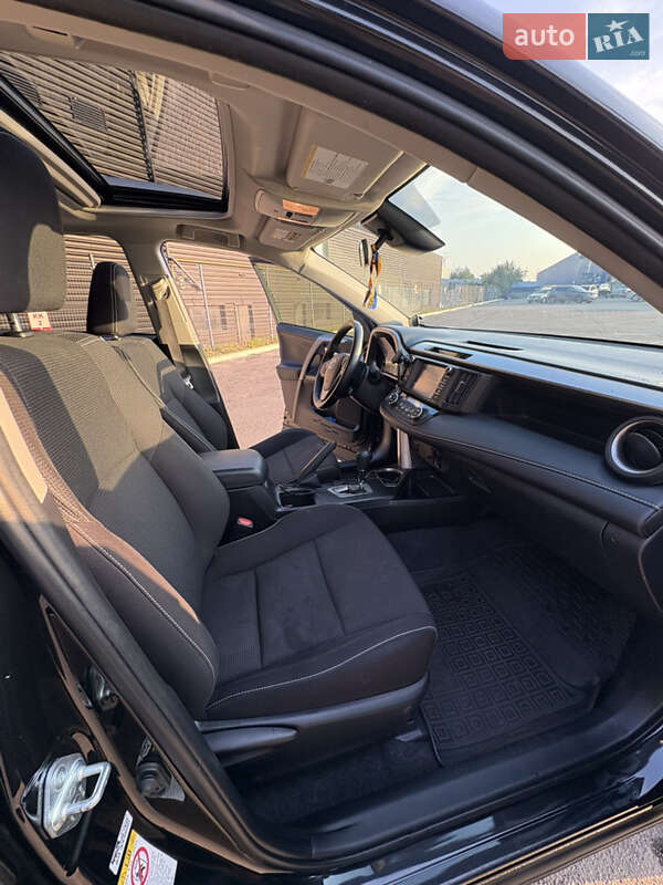 Внедорожник / Кроссовер Toyota RAV4 2016 в Львове фото 25 Внедорожник / Кроссовер Toyota RAV4 2016 в Львове