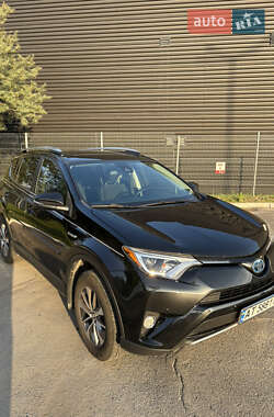 Внедорожник / Кроссовер Toyota RAV4 2016 в Львове