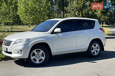 Внедорожник / Кроссовер Toyota RAV4 2012 в Буче