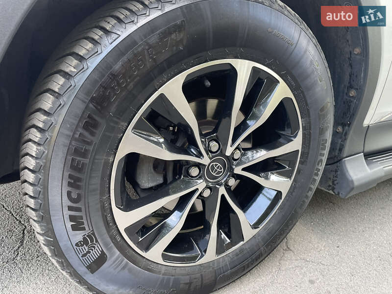 Позашляховик / Кросовер Toyota RAV4 2013 в Дніпрі фото 26 Позашляховик / Кросовер Toyota RAV4 2013 в Дніпрі