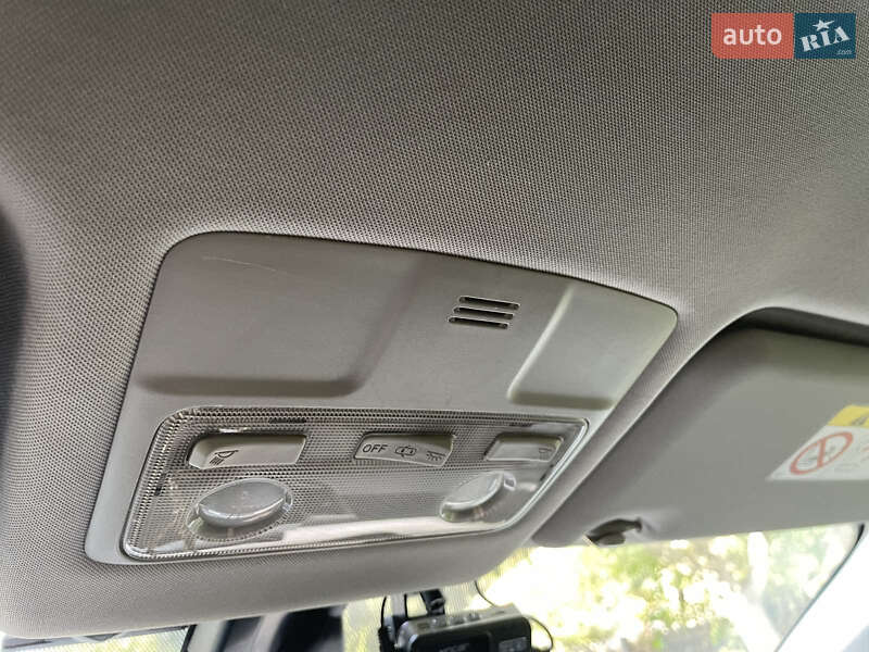 Позашляховик / Кросовер Toyota RAV4 2013 в Дніпрі фото 52 Позашляховик / Кросовер Toyota RAV4 2013 в Дніпрі