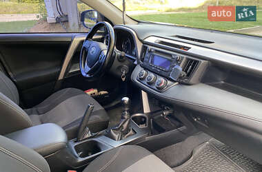 Позашляховик / Кросовер Toyota RAV4 2016 в Харкові