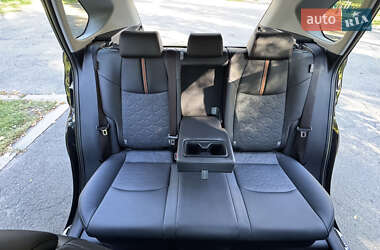 Внедорожник / Кроссовер Toyota RAV4 2024 в 