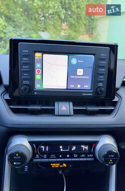 Внедорожник / Кроссовер Toyota RAV4 2022 в 