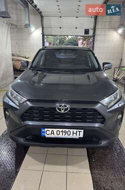 Позашляховик / Кросовер Toyota RAV4 2020 в Черкасах