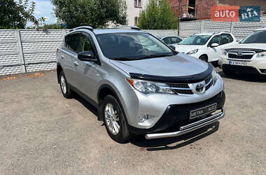 Внедорожник / Кроссовер Toyota RAV4 2014 в Чернигове