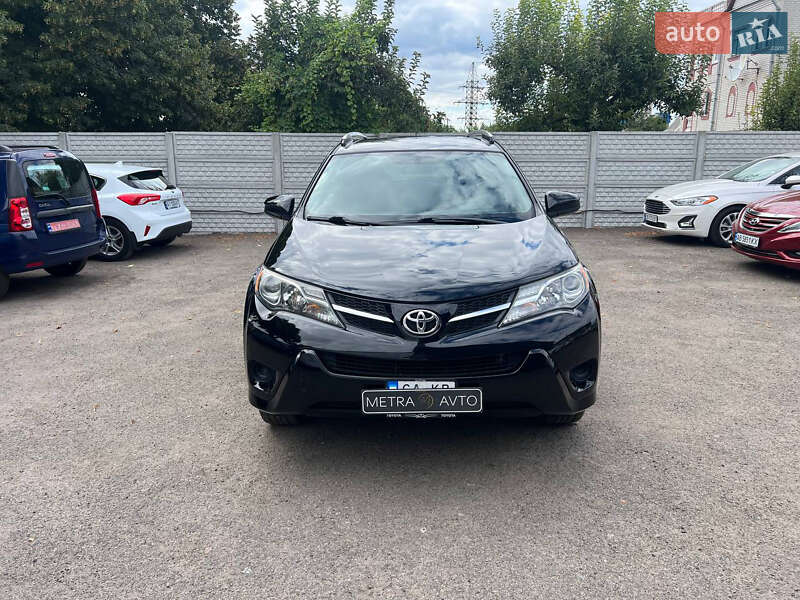 Внедорожник / Кроссовер Toyota RAV4 2015 в Чернигове