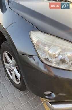 Внедорожник / Кроссовер Toyota RAV4 2007 в 