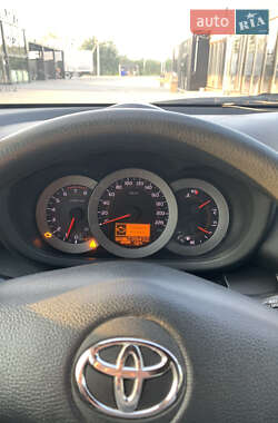 Внедорожник / Кроссовер Toyota RAV4 2007 в 
