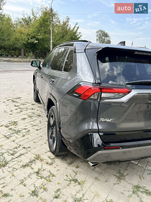Позашляховик / Кросовер Toyota RAV4 2021 в Умані фото 9 Позашляховик / Кросовер Toyota RAV4 2021 в Умані