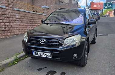 Внедорожник / Кроссовер Toyota RAV4 2006 в Киеве