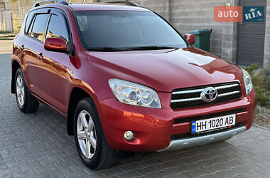 Внедорожник / Кроссовер Toyota RAV4 2006 в 