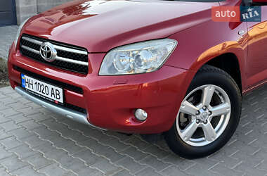 Внедорожник / Кроссовер Toyota RAV4 2006 в 