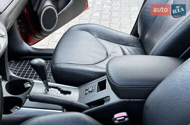 Внедорожник / Кроссовер Toyota RAV4 2006 в 