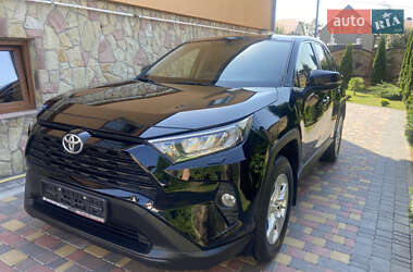 Toyota RAV4 2021