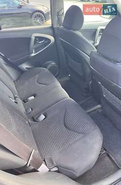 Позашляховик / Кросовер Toyota RAV4 2008 в 