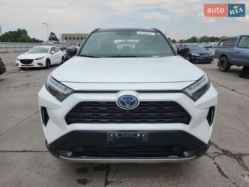 Внедорожник / Кроссовер Toyota RAV4 2023 в Киеве