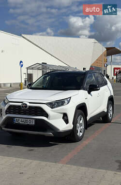 Внедорожник / Кроссовер Toyota RAV4 2021 в Днепре