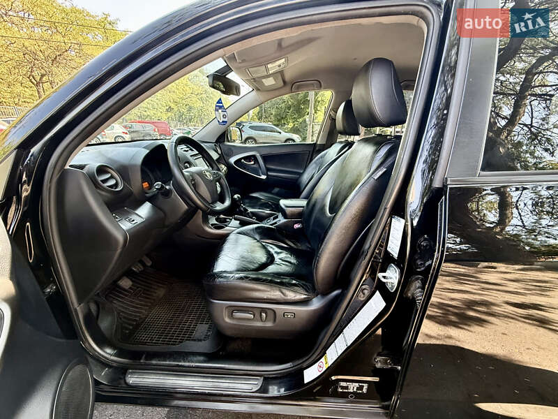 Внедорожник / Кроссовер Toyota RAV4 2009 в Одессе